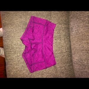 Fleo. Size small